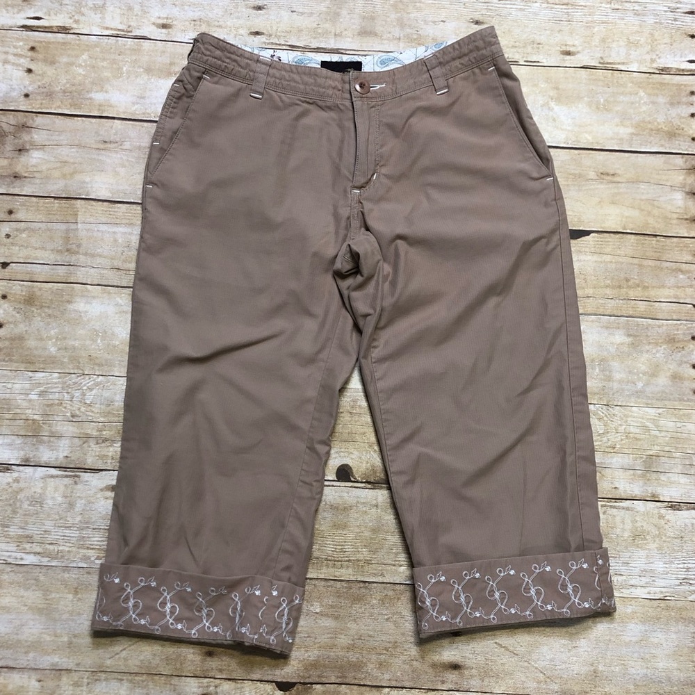 Horny Toad Tan Capri Pants Rolled Embroidered Cuffed Hem